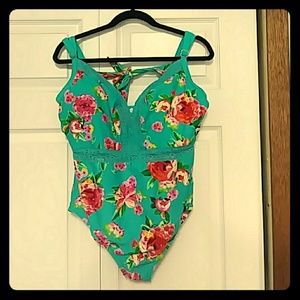 🌸Floral Swimsuit